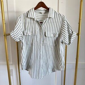 a.n.a green and white striped short sleeve button up shirt W M